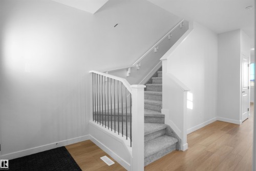 20944 16 Avenue, Edmonton, AB - Indoor Photo Showing Other Room