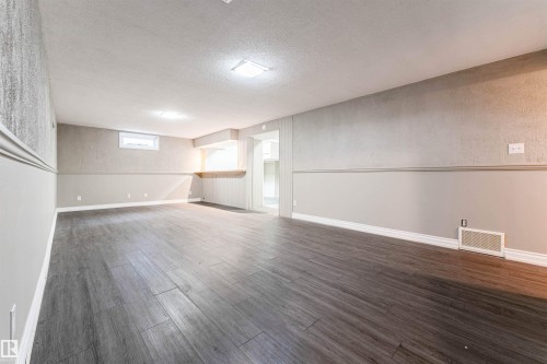 37 Apache Crescent, Leduc, AB - Indoor Photo Showing Other Room
