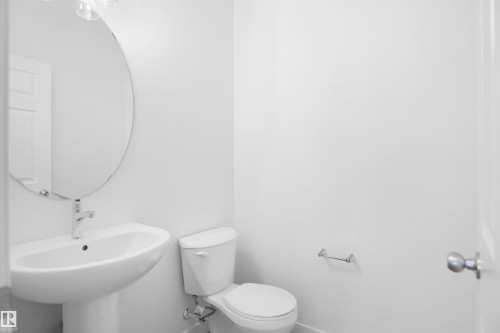 2237 194A Street, Edmonton, AB - Indoor Photo Showing Bathroom