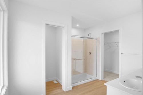 2237 194A Street, Edmonton, AB - Indoor Photo Showing Bathroom