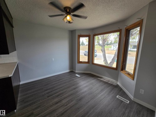 119 Diamond Drive, Millet, AB - Indoor Photo Showing Other Room