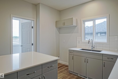 115 Copperhaven Drive, Spruce Grove, AB - Indoor Photo Showing Kitchen