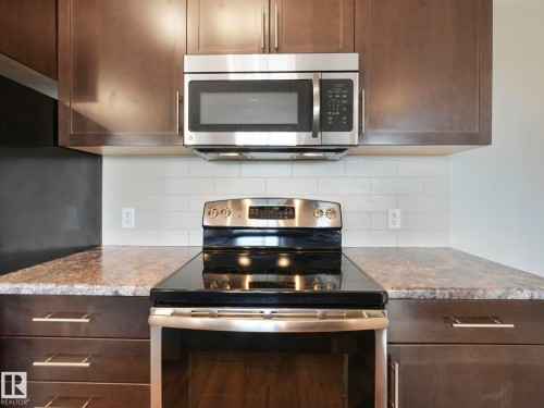 317 1144 Adamson Drive, Edmonton, AB - Indoor Photo Showing Kitchen
