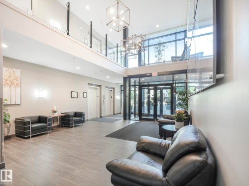 317 1144 Adamson Drive, Edmonton, AB - Indoor Photo Showing Other Room