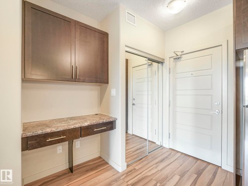 317 1144 Adamson Drive, Edmonton, AB - Indoor Photo Showing Other Room