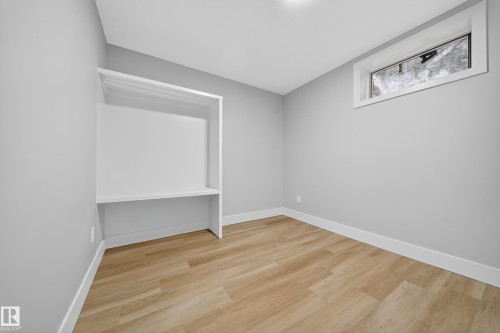7820 22 Avenue, Edmonton, AB - Indoor Photo Showing Other Room