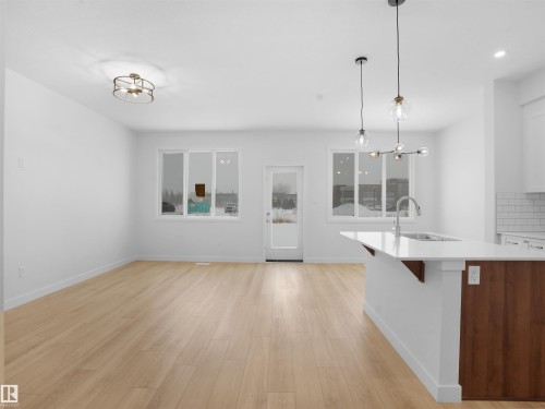 9716 Carson Place, Edmonton, AB - Indoor Photo Showing Kitchen