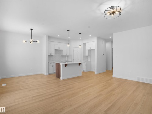 9716 Carson Place, Edmonton, AB - Indoor Photo Showing Kitchen With Upgraded Kitchen