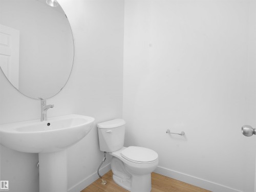 9716 Carson Place, Edmonton, AB - Indoor Photo Showing Bathroom