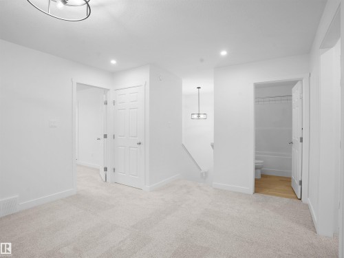9716 Carson Place, Edmonton, AB - Indoor Photo Showing Other Room