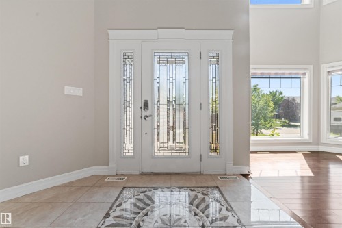 1721 Adamson Crescent, Edmonton, AB - Indoor Photo Showing Other Room