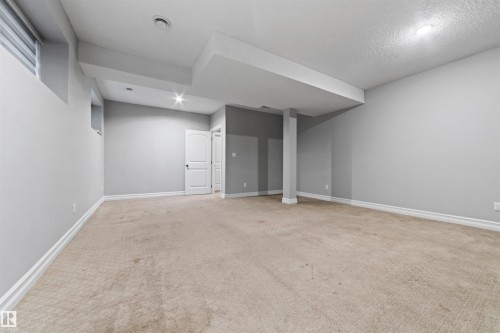 1721 Adamson Crescent, Edmonton, AB - Indoor