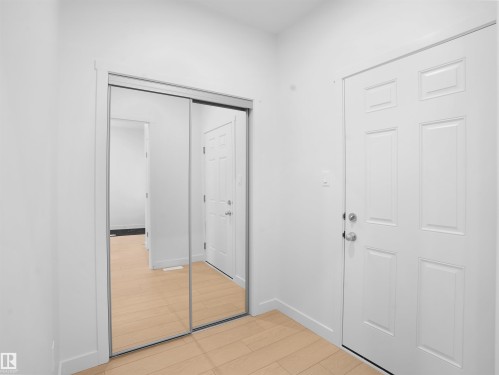 9730 Carson Place, Edmonton, AB - Indoor Photo Showing Other Room