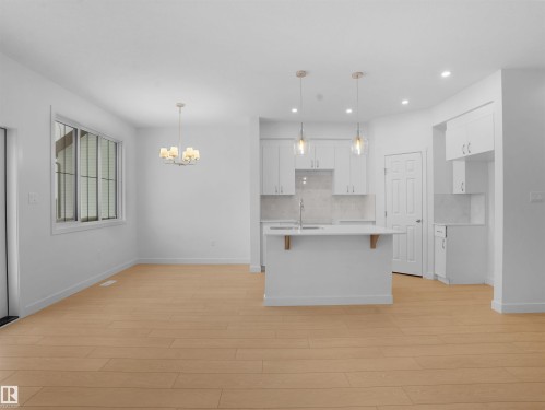 9730 Carson Place, Edmonton, AB - Indoor Photo Showing Kitchen