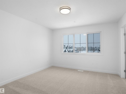 9730 Carson Place, Edmonton, AB - Indoor Photo Showing Other Room