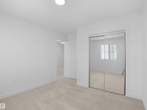 9730 Carson Place, Edmonton, AB - Indoor Photo Showing Other Room