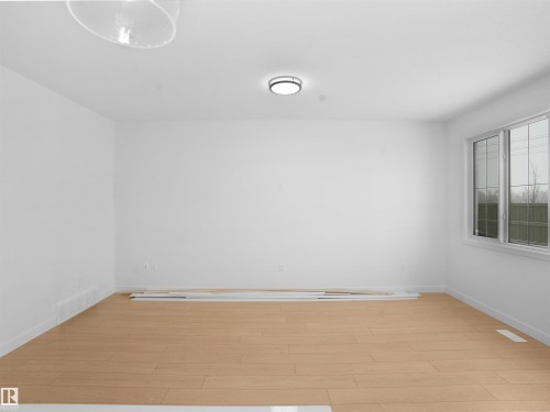 9730 Carson Place, Edmonton, AB - Indoor Photo Showing Other Room