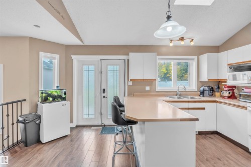 237 Birch Avenue, Cold Lake, AB - Indoor Photo Showing Kitchen With Double Sink