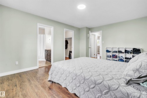 237 Birch Avenue, Cold Lake, AB - Indoor Photo Showing Bedroom