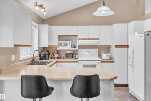 237 Birch Avenue, Cold Lake, AB - Indoor Photo Showing Kitchen With Double Sink