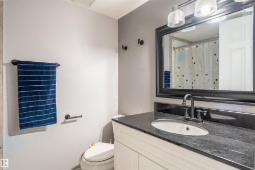 237 Birch Avenue, Cold Lake, AB - Indoor Photo Showing Bathroom