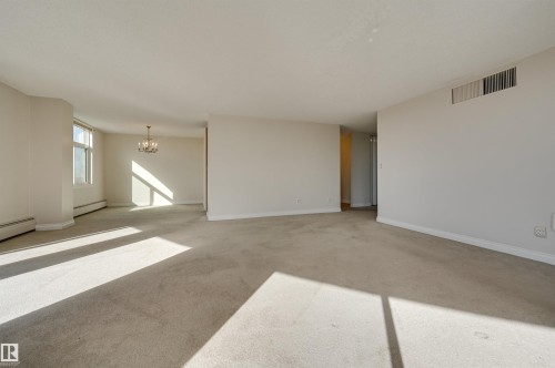 502 11710 100 Avenue, Edmonton, AB - Indoor Photo Showing Other Room