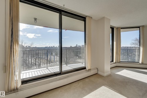 502 11710 100 Avenue, Edmonton, AB - Indoor Photo Showing Other Room