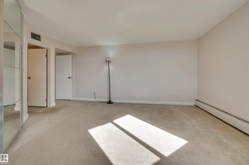 502 11710 100 Avenue, Edmonton, AB - Indoor Photo Showing Other Room