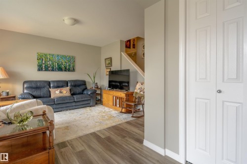 4437 38 Street, Beaumont, AB - Indoor Photo Showing Living Room