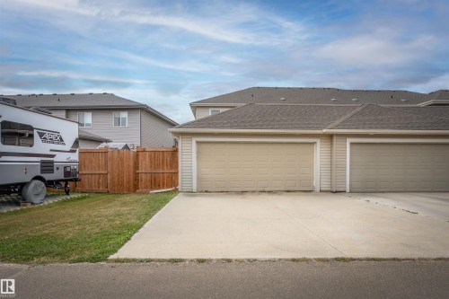 4437 38 Street, Beaumont, AB - Outdoor