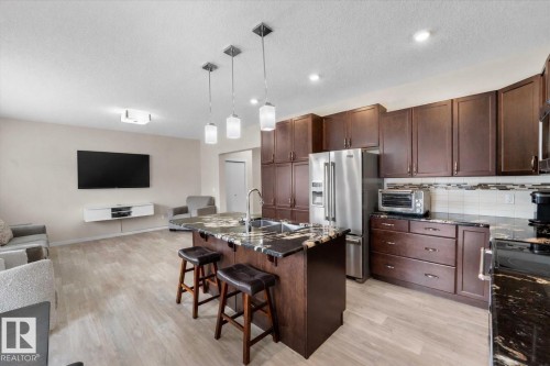 17164 47 Street, Edmonton, AB - Indoor Photo Showing Other Room