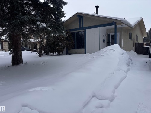 65 LAMARTINE Crescent  St. Albert, AB T8N 2V8