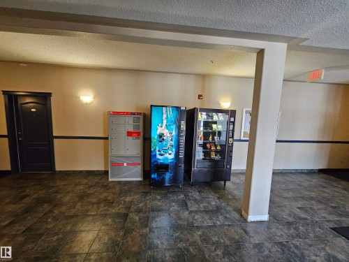 403 155 Edwards Drive, Edmonton, AB - Indoor Photo Showing Other Room