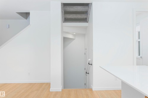 4 5 Rondeau Drive, St. Albert, AB - Indoor Photo Showing Other Room