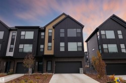 4 5 RONDEAU Drive  St. Albert, AB T8N 7X8