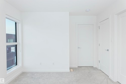 4 5 Rondeau Drive, St. Albert, AB - Indoor Photo Showing Other Room