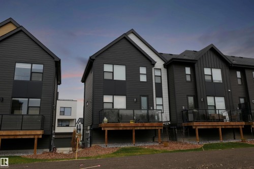 4 5 Rondeau Drive, St. Albert, AB - Outdoor