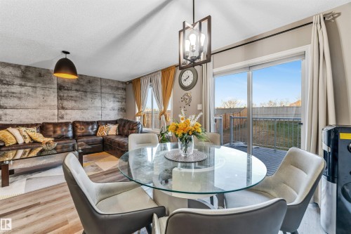 559 Ebbers Way, Edmonton, AB - Indoor Photo Showing Dining Room