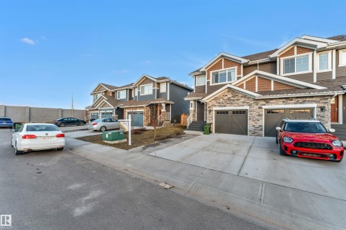 559 Ebbers Way, Edmonton, AB - Outdoor With Facade
