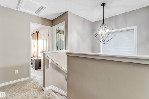 559 Ebbers Way, Edmonton, AB - Indoor Photo Showing Other Room