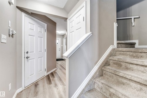 559 Ebbers Way, Edmonton, AB - Indoor Photo Showing Other Room