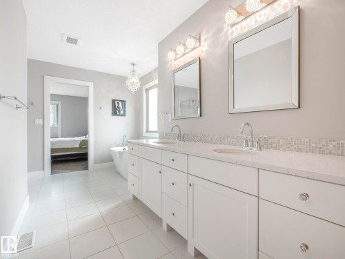 36 Nault Crescent, St. Albert, AB - Indoor Photo Showing Bathroom