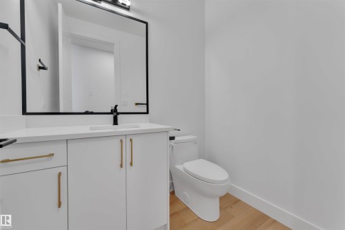 744 Astoria Way, Devon, AB - Indoor Photo Showing Bathroom
