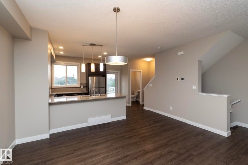 22 13139 205 Street, Edmonton, AB - Indoor Photo Showing Other Room