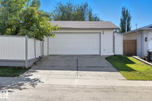 5508 54 Street, Beaumont, AB - Outdoor With Exterior