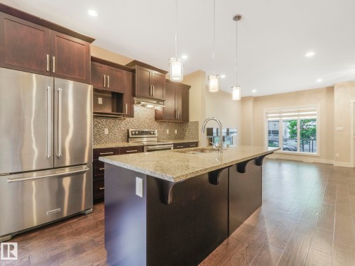 2 10319 120 Street, Edmonton, AB - Indoor Photo Showing Kitchen With Upgraded Kitchen