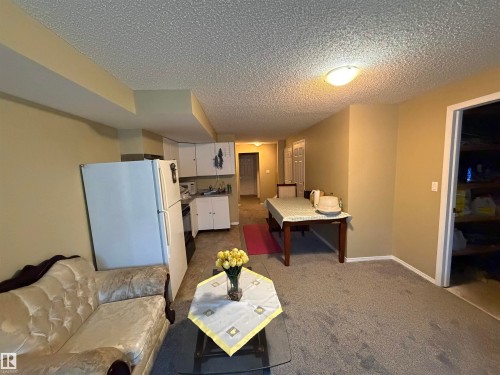 14827 47 Street, Edmonton, AB - Indoor