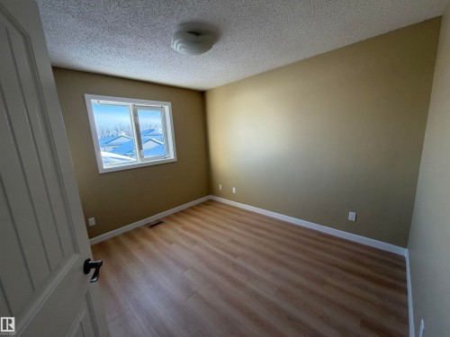 14827 47 Street, Edmonton, AB - Indoor Photo Showing Other Room