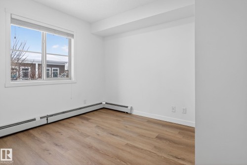 117 5804 Mullen Place, Edmonton, AB - Indoor Photo Showing Other Room