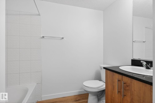 117 5804 Mullen Place, Edmonton, AB - Indoor Photo Showing Bathroom